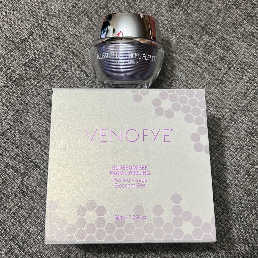 Venofye Blossom Bee Facial Peeling - Picture 4 of 4